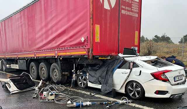 Manisa'daki feci kazada 2 kişi hayatını kaybetti