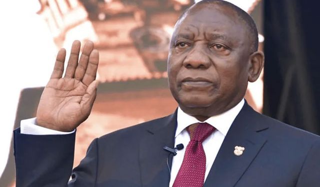 Güney Afrika Cumhurbaşkanı Ramaphosa, anayasayı ihlal etmekle suçlanıyor