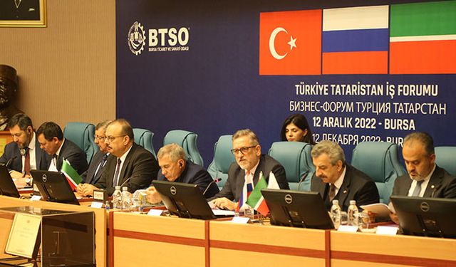 Tataristan Cumhurbaşkanı, "Türkiye-Tataristan İş Forumu"nda konuştu