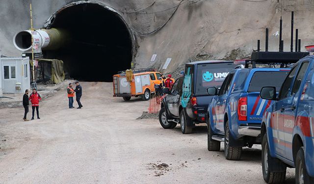 Bayburt'ta Kop Tüneli inşaatında göçük: 5 yaralı