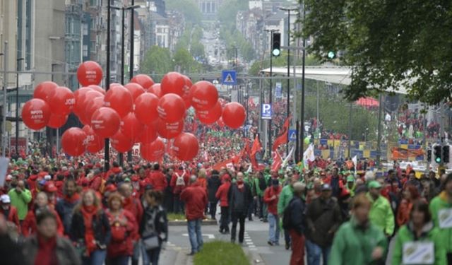 Belçika'da kamu çalışanları greve gidiyor