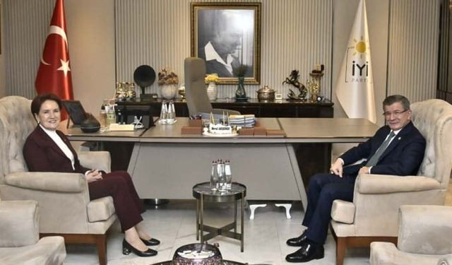 Akşener ve Davutoğlu, bir araya geldi