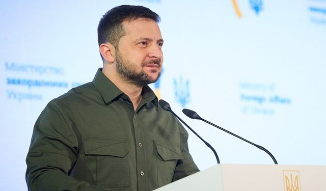 Zelenskiy, Ukraynalı diplomatlara hitap etti