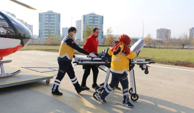 Ambulans helikopter yanık tedavisi gören çocuk için havalandı