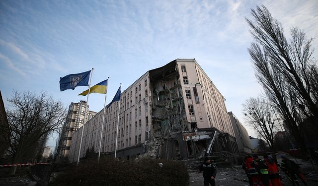 Ukrayna, Rusya'nın Kiev'e hava saldırısı düzenlediğini iddia etti