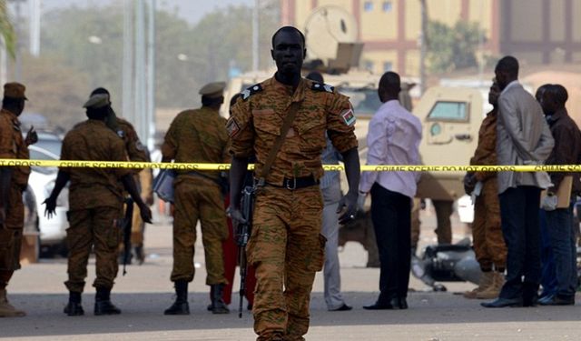 Burkina Faso'da bir camiye düzenlenen saldırıda 9 kişi öldü