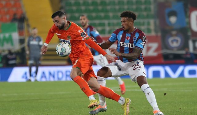 Alanyaspor, Trabzonspor'a gol oldu yağdı