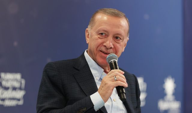 Cumhurbaşkanı Erdoğan'dan başörtüsüne anayasal güvence açıklaması