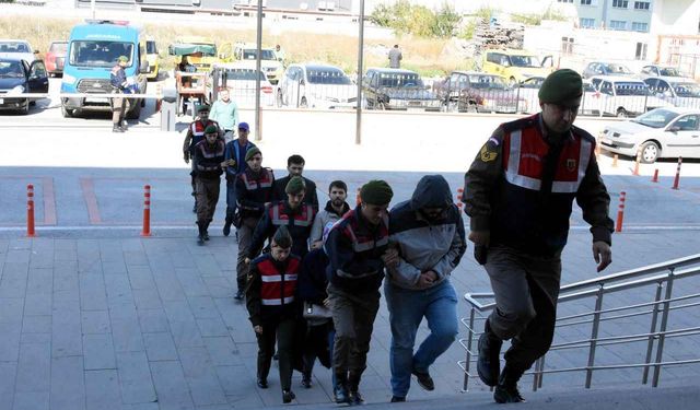 Mersin merkezli operasyonda 23 PKK şüphelisi yakalandı