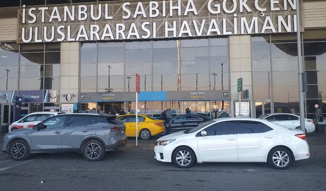 Hava ulaşımına sis engeli: 48 uçuş iptal edildi