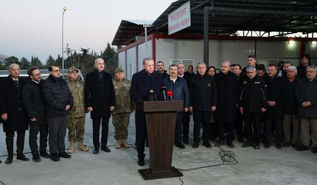 Cumhurbaşkanı Erdoğan, "200 bin konutun inşası için ilk kazmayı vuracağız"