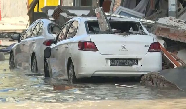 İskenderun’da depremin ardından deniz seviyesi yükseldi