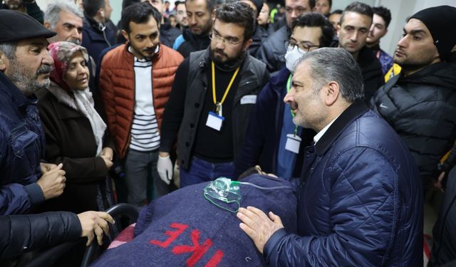 Bakan Koca, "Hastanelerimizde yatan depremzede sayısı 6 bin 108"