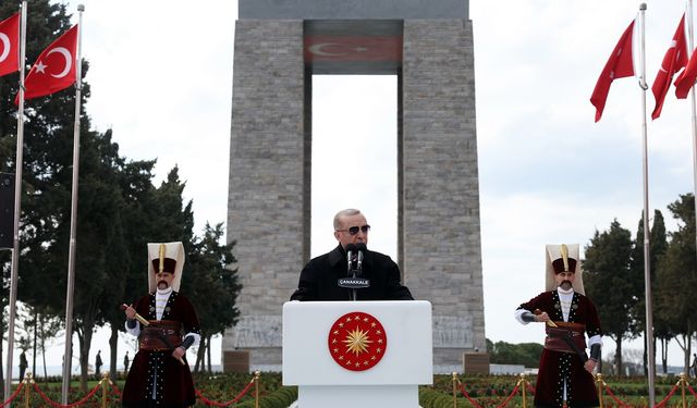 "Depremin yaralarını ancak Çanakkale ruhunu dirilterek sarabiliriz"