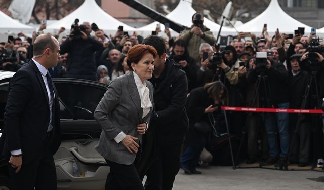 Meral Akşener yeniden masada