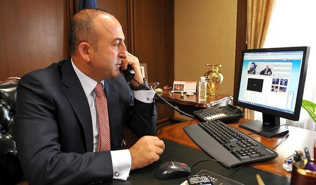 Bakan Çavuşoğlu, BAE'li mevkidaşı ile telefonda görüştü