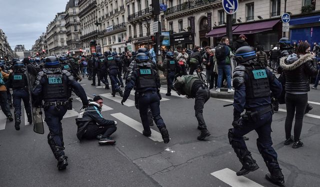 Macron duyurdu: Daha fazla polis görevlendirilecek