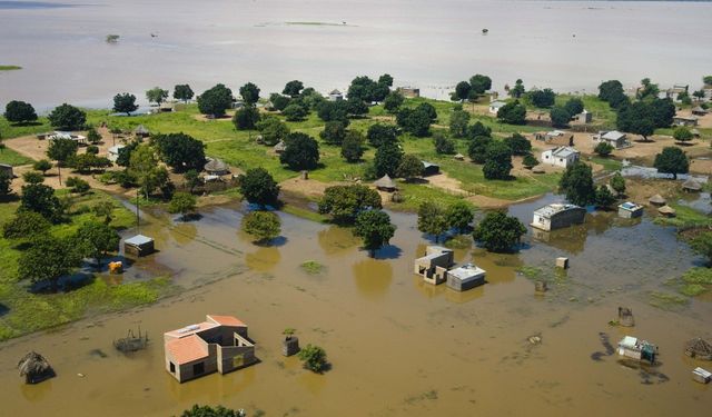 Mozambik'te sel nedeniyle 117 kişi hayatını kaybetti