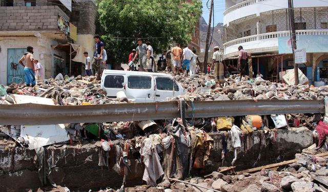 7,5 milyon Yemenli yoğun yağışlar karşısında barınaktan yoksun