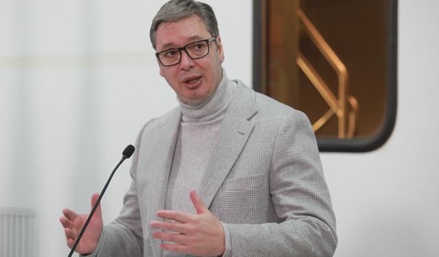 Sırp lider Vucic: Ukrayna ve Rusya'ya tek bir silah satmadık