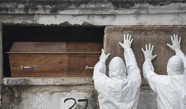 Mezarlığa diri diri gömülen kadın, 10 saat sonra kurtarıldı