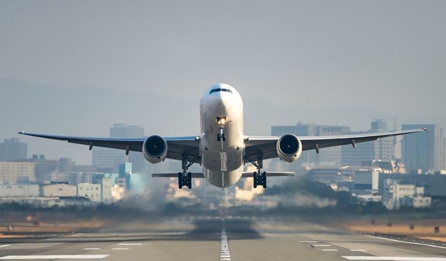 İstanbul çıkışlı İran, Irak ve Ürdün'e yapılacak hava yolu seferleri iptal edildi