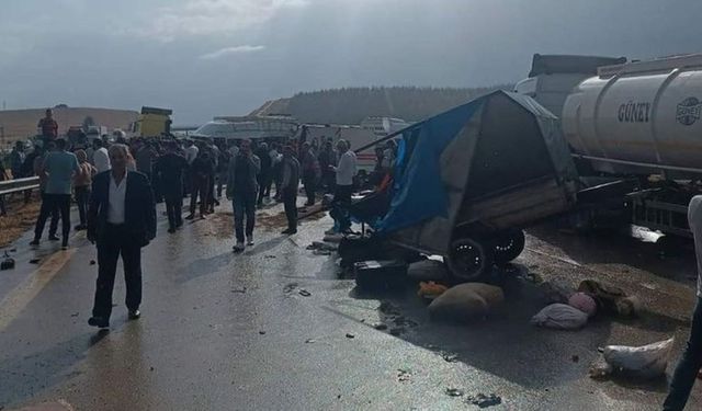 TAG Otoyolundaki zincirleme trafik kazasında 2 kişi öldü, 20 kişi yaralandı