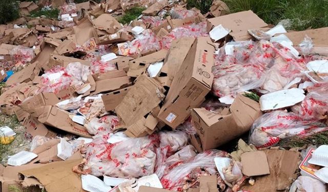 Muğla'da ormana paketli tavuk döken işletmeye 819 bin lira ceza