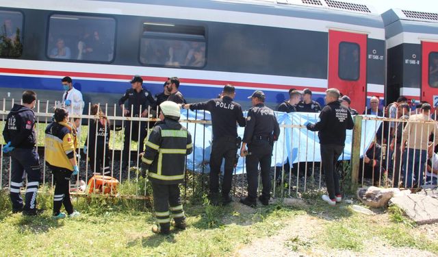 Manisa'da trenin çarptığı kişi hayatını kaybetti