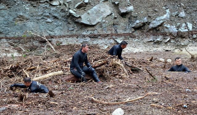 Amasya'da selde kaybolan kadının cenazesi bulundu