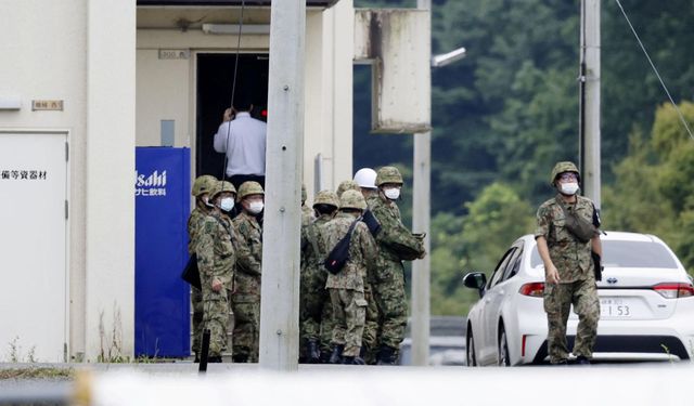 Japonya'da asker adayının atış eğitimi sırasında iki subay öldü