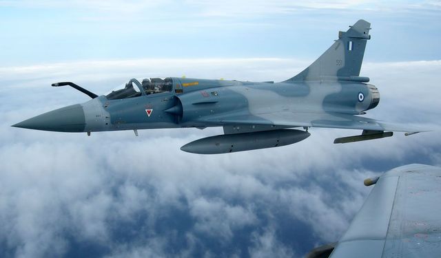 Endonezya, Katar'dan 12 adet Mirage 2000-5 savaş uçağı aldı