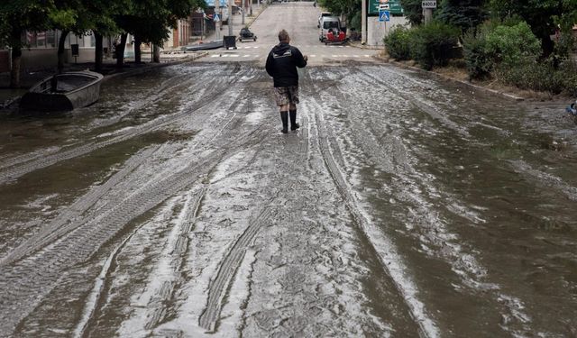 Ukrayna: Herson'da sel basan 7 köyden su tamamen çekildi