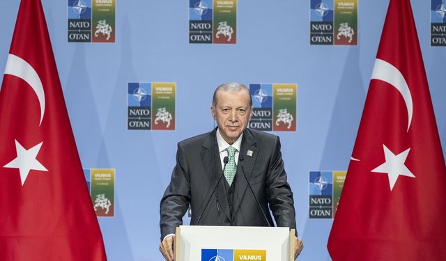 Cumhurbaşkanı Erdoğan basın toplantısında konuştu