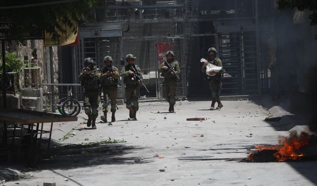 İşgalci militanlar Nablus'ta bir Filistinliyi katletti