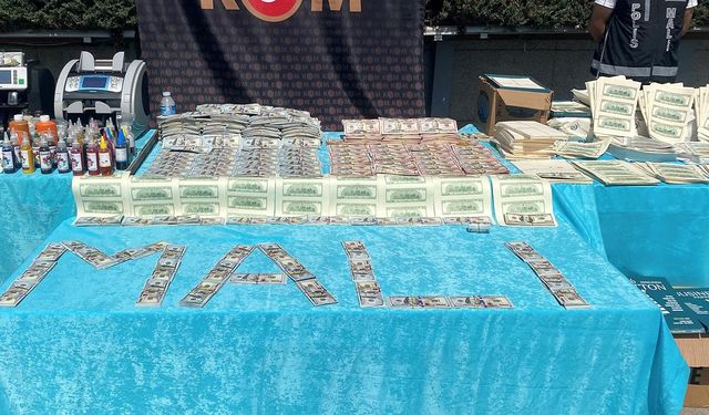 İstanbul'da sahte para operasyonu: 2 milyon 942 bin dolar ele geçirildi