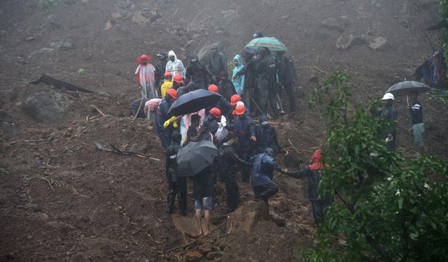 Hindistan'da toprak kayması nedeniyle can kaybı 16'ya yükseldi