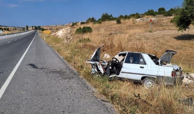 Kütahya'da otomobil devrildi: 1 çocuk öldü, 3 kişi yaralandı