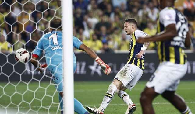 Fenerbahçe Başakşehir’i farklı geçti