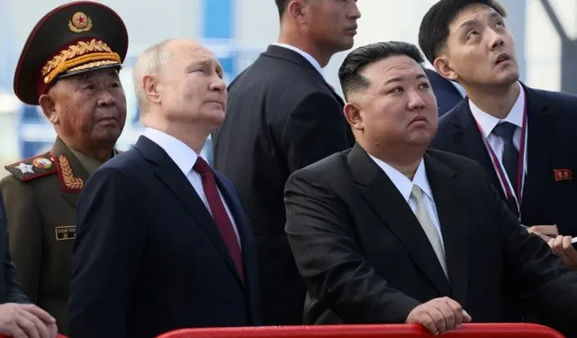 Putin, Kuzey Kore lideri Kim ile bir araya geldi