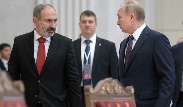 Putin, Paşinyan ile Karabağ'ı görüştü