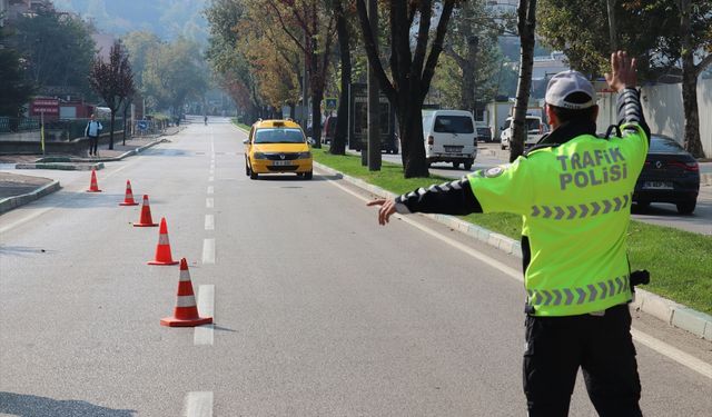 Bir haftada 445 bin sürücüye işlem yapıldı