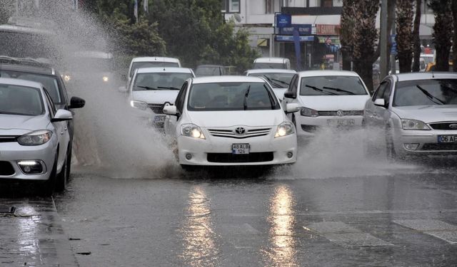 Meteoroloji'den 8 ile "sarı", 2 ile "turuncu" uyarı