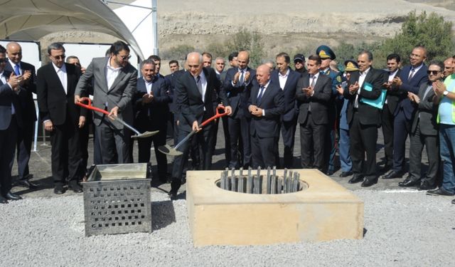 Azerbaycan'ı Nahçıvan'a İran bağlayacak