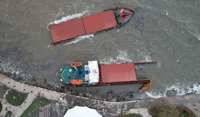 İkiye bölünen gemide görevli bir denizcinin cansız bedenine ulaşıldı