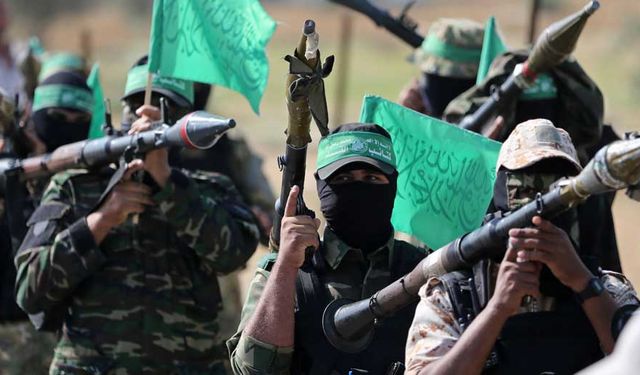 Hamas: Gazze'de 5 Siyonist İsrail askeri aracını imha ettik