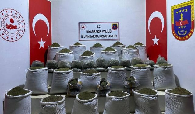 Diyarbakır'da 1 ton uyuşturucu ele geçirildi