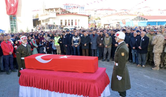 Türkiye şehitlerini uğurluyor