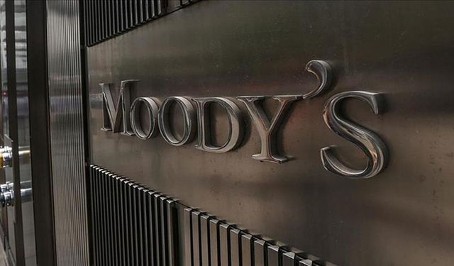 Moody's Türkiye'nin kredi notunu "pozitif"e çevirdi