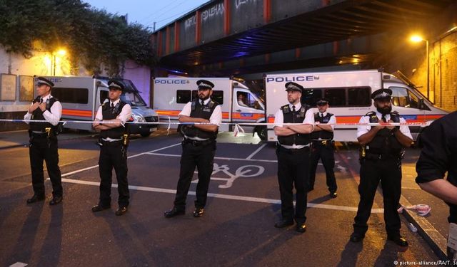 Londra'da kimyasal maddeli saldırı: 2'si çocuk 9 yaralı